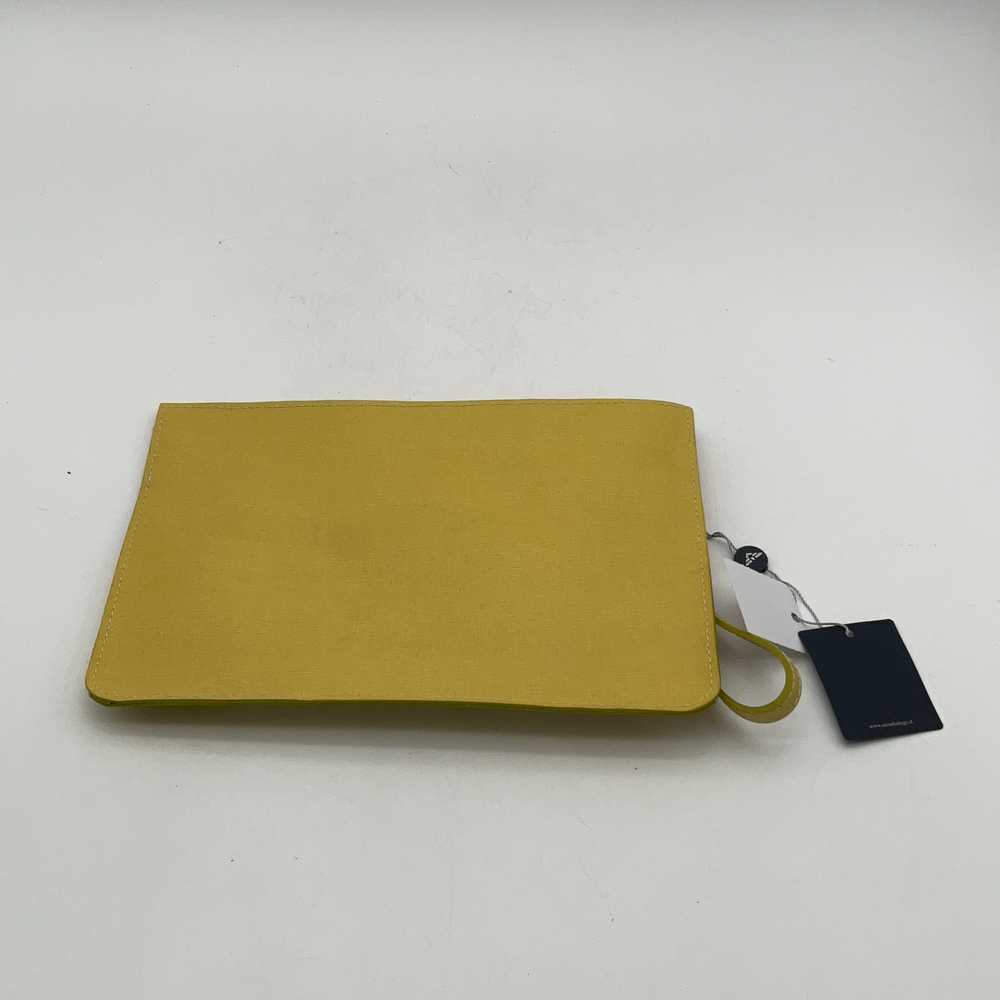 NWT Womens Yellow Pebble Leather Inner Pocket Zip… - image 2