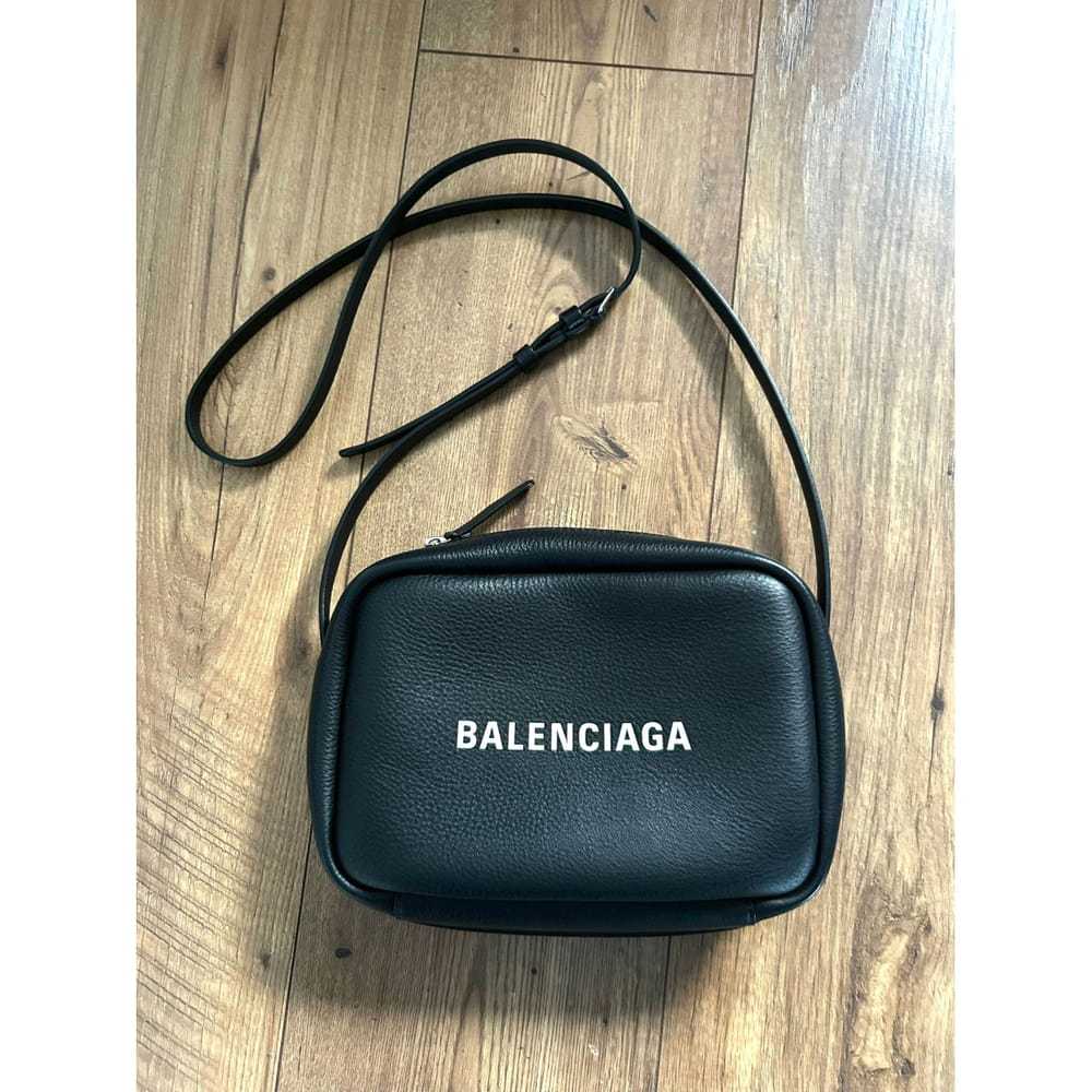 Balenciaga Everyday leather crossbody bag - image 2