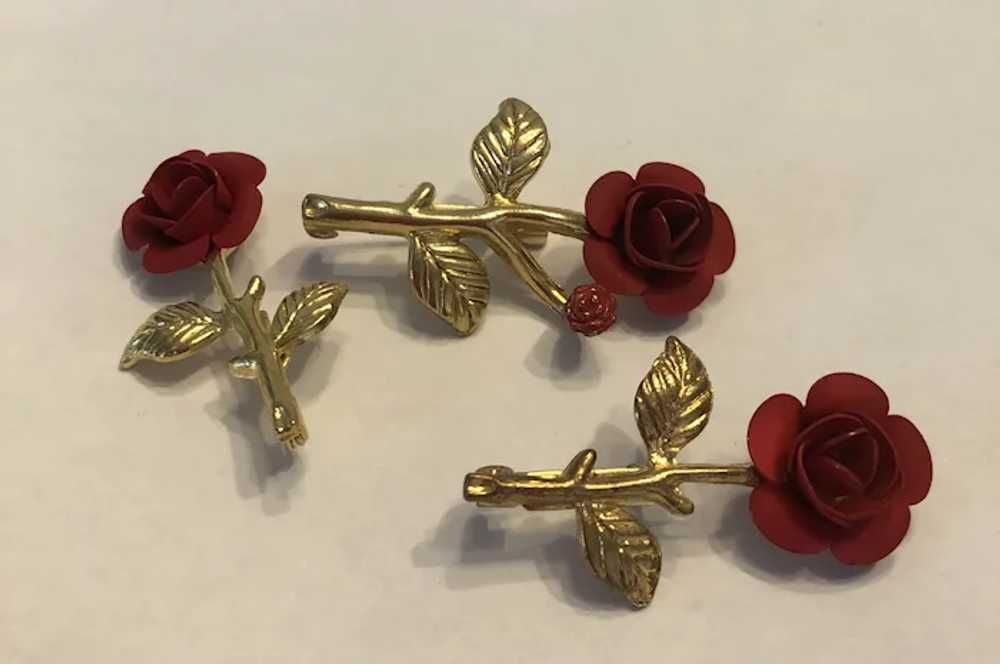 Set of 3 Vintage Gold Tone Metal Red Rose Scatter… - image 2