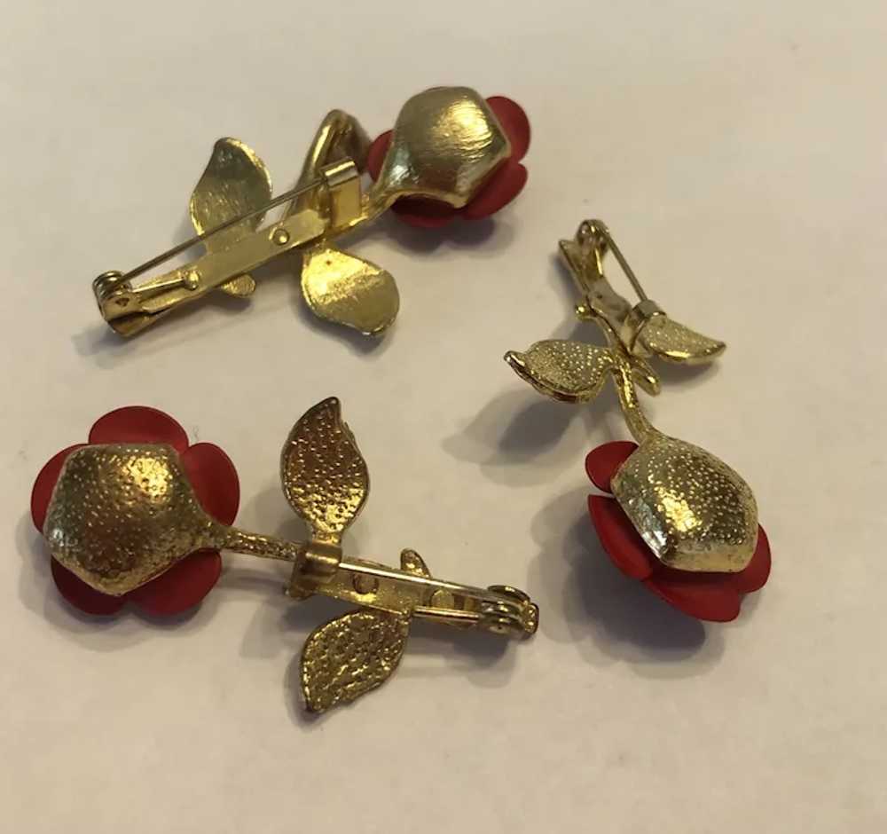 Set of 3 Vintage Gold Tone Metal Red Rose Scatter… - image 4