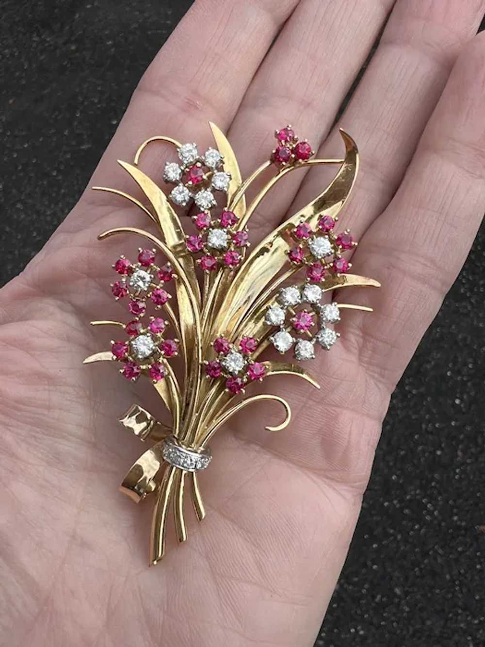 18K Yellow Gold and Diamond Flower Brooch - image 8