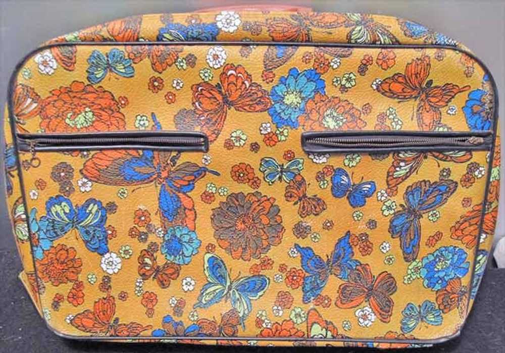 Gold with Mod Butterflies Flowers Travel Bag Suit… - image 1