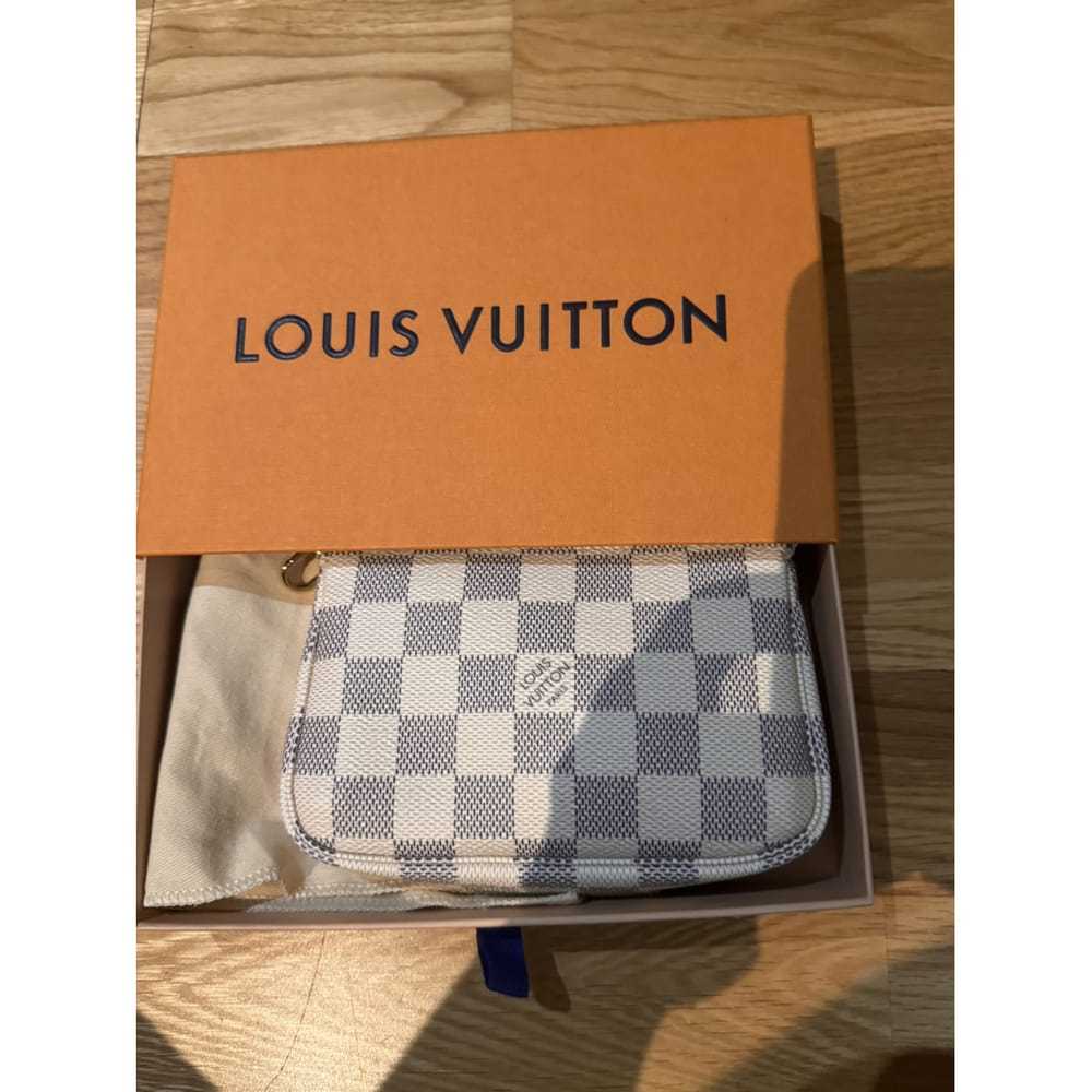 Louis Vuitton Vegan leather purse - image 9