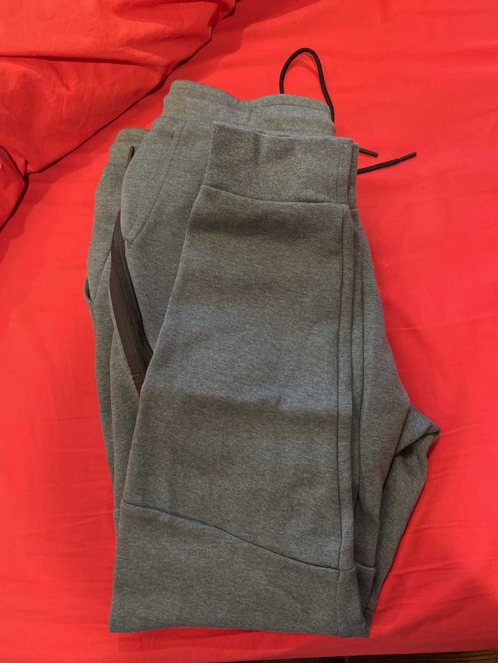 Nike Nike Tech Fleece Pants - Large - image 2