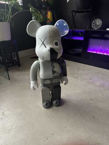 Kaws × Medicom Bearbrick Kaws 1000% Grey Dissected