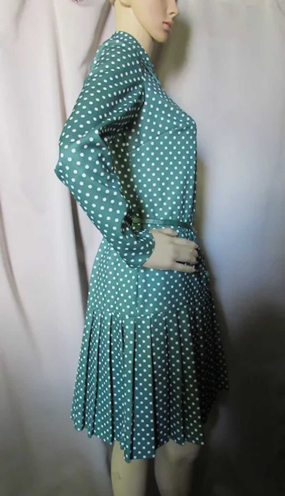 SALE  1960/1970 Era Drop Waist Pine Green White P… - image 5