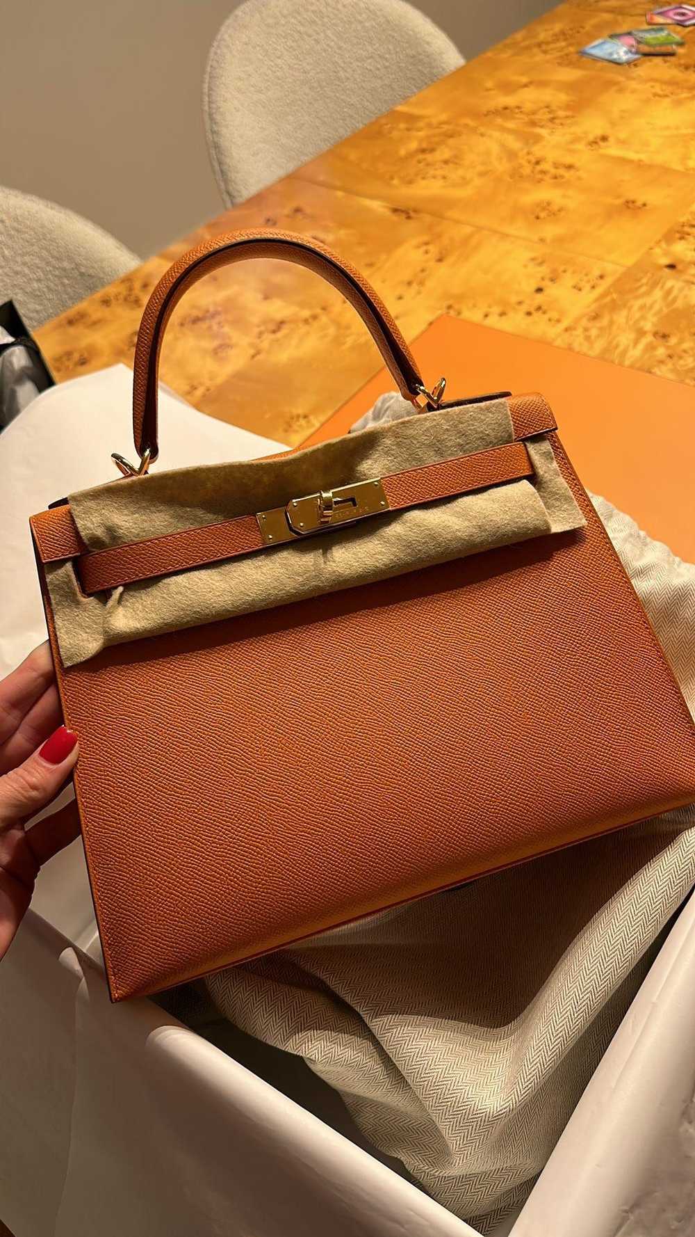 Hermes Hermes Kelly 28 Sellier in Orange Epsom Le… - image 2