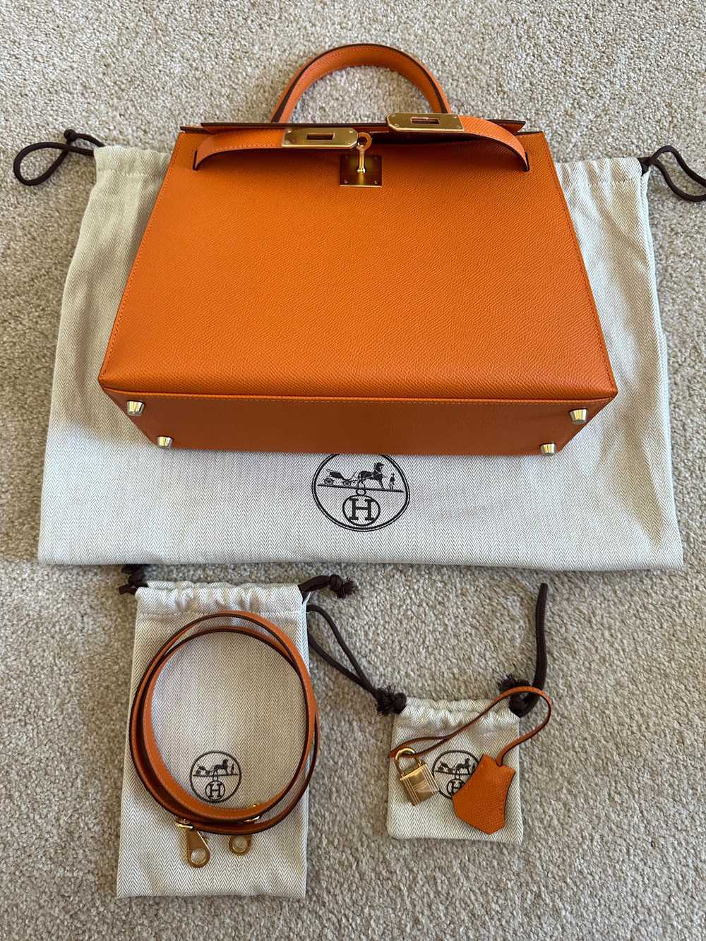 Hermes Hermes Kelly 28 Sellier in Orange Epsom Le… - image 4