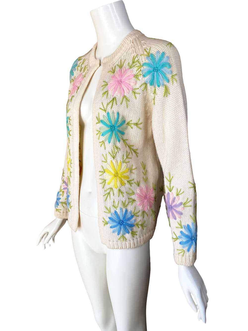 1960s Pastel Embroidered Cardgan - image 2