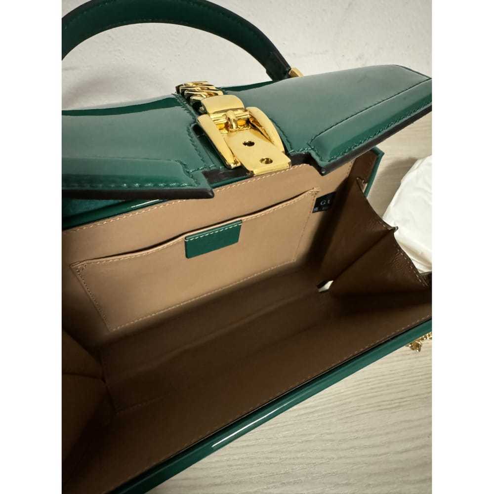 Gucci Sylvie 1969 patent leather handbag - image 4