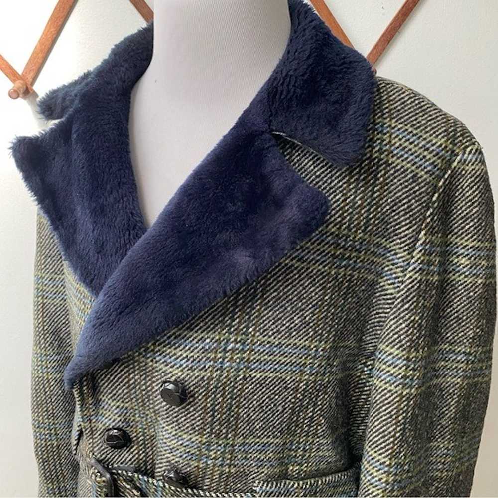 Vintage 1970s Tweed Wool Plaid Faux Fur Lined Ove… - image 3