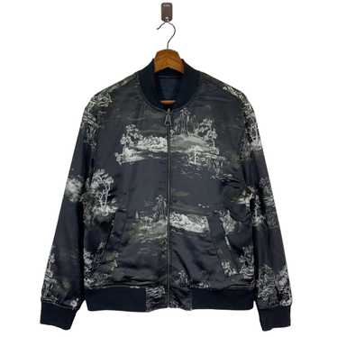 H and clearance m reversible bomber