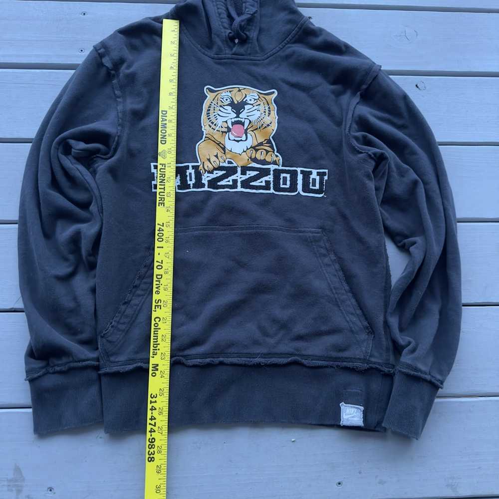 Nike × Vintage Mizzou Nike college sweatshirt hoo… - image 3