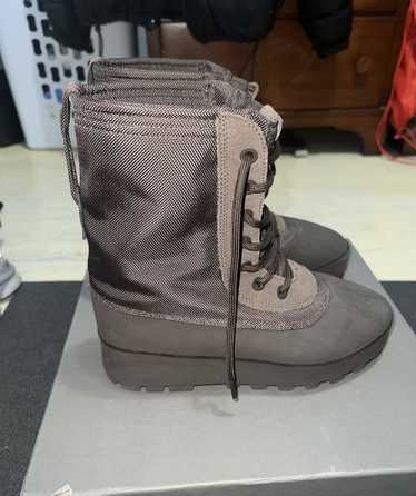 Yeezy 950 chocolate Gem