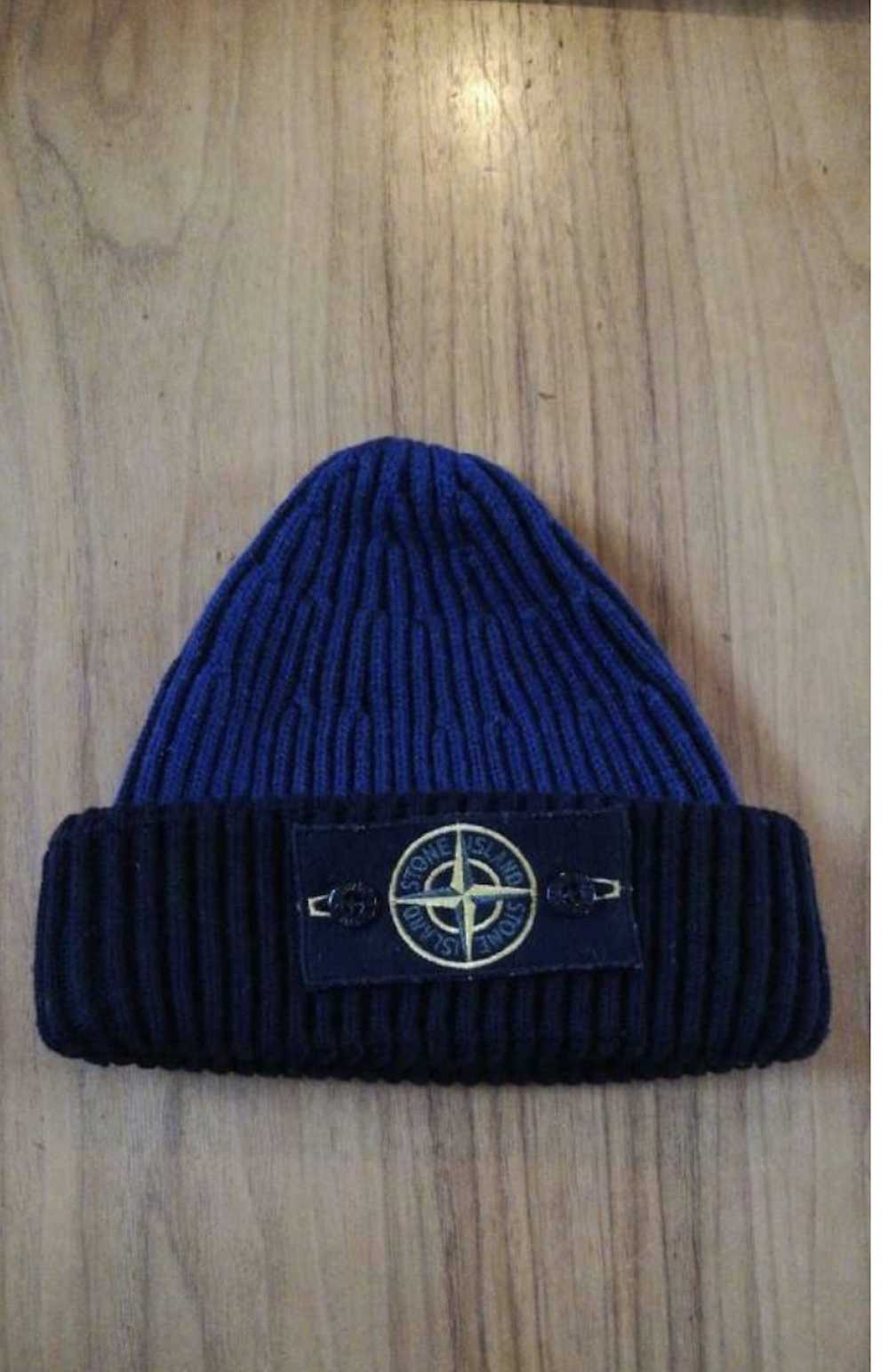 Stone Island Stone Island Beanie (Knitted) - image 1