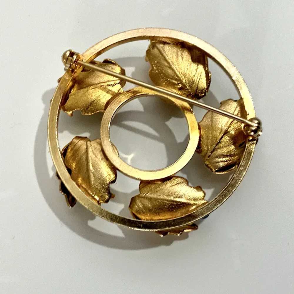 Circle of Leaves Gold Tone Brooch Pin with Pearl … - image 3