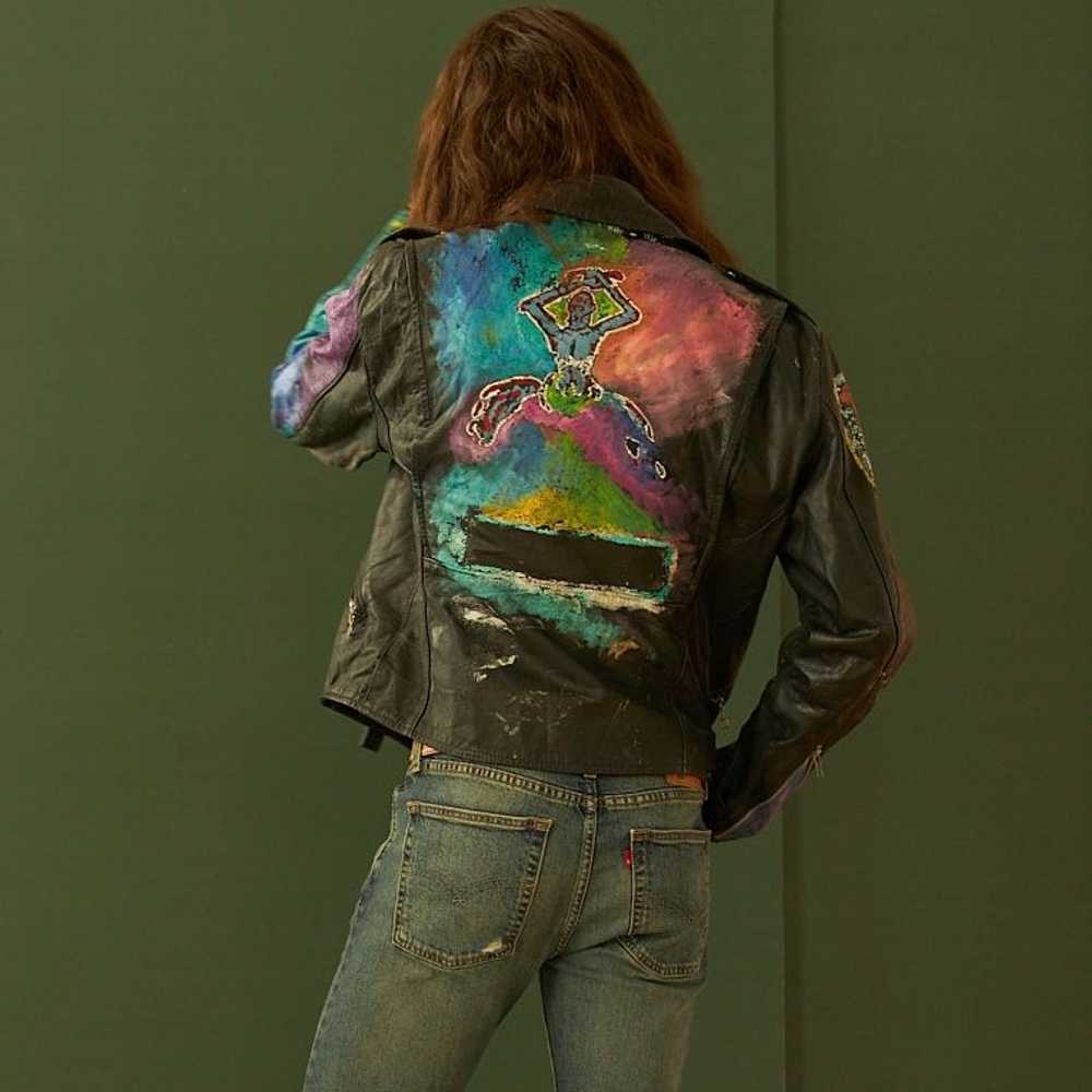 CUSTOM HAND PAINTED LEATHER JACKET W/ RAINBOW SLE… - image 2