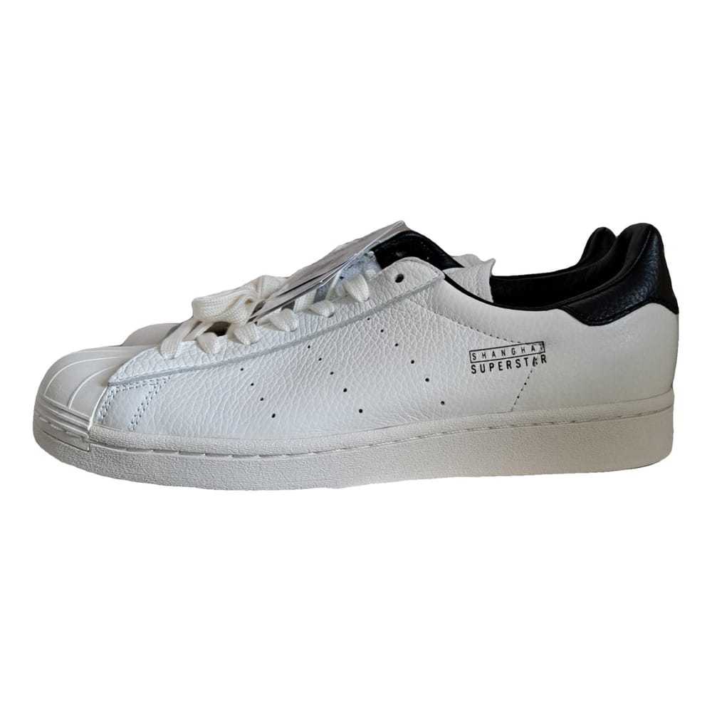 Adidas Superstar leather low trainers - image 1