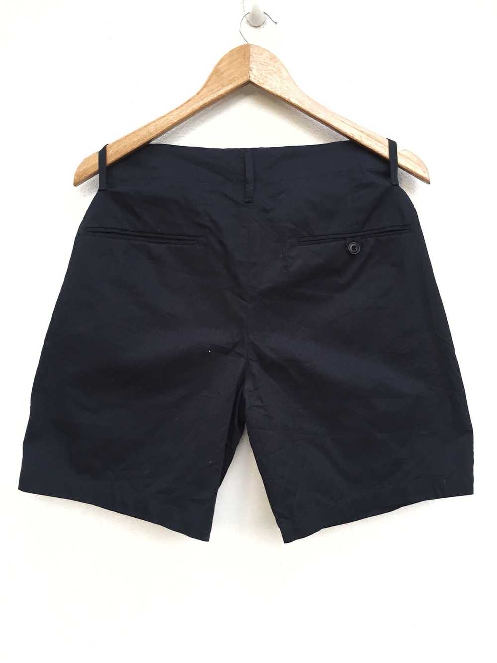 Lemaire × Uniqlo navy blue pleated summer shorts - image 2