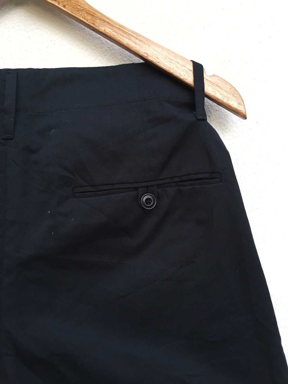 Lemaire × Uniqlo navy blue pleated summer shorts - image 6