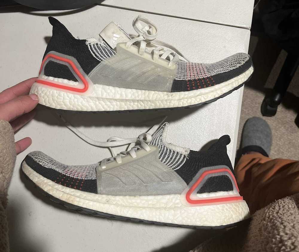 Adidas UltraBoost 19 'Laser Red' - image 2