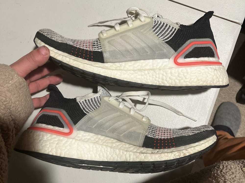 Adidas UltraBoost 19 'Laser Red' - image 3