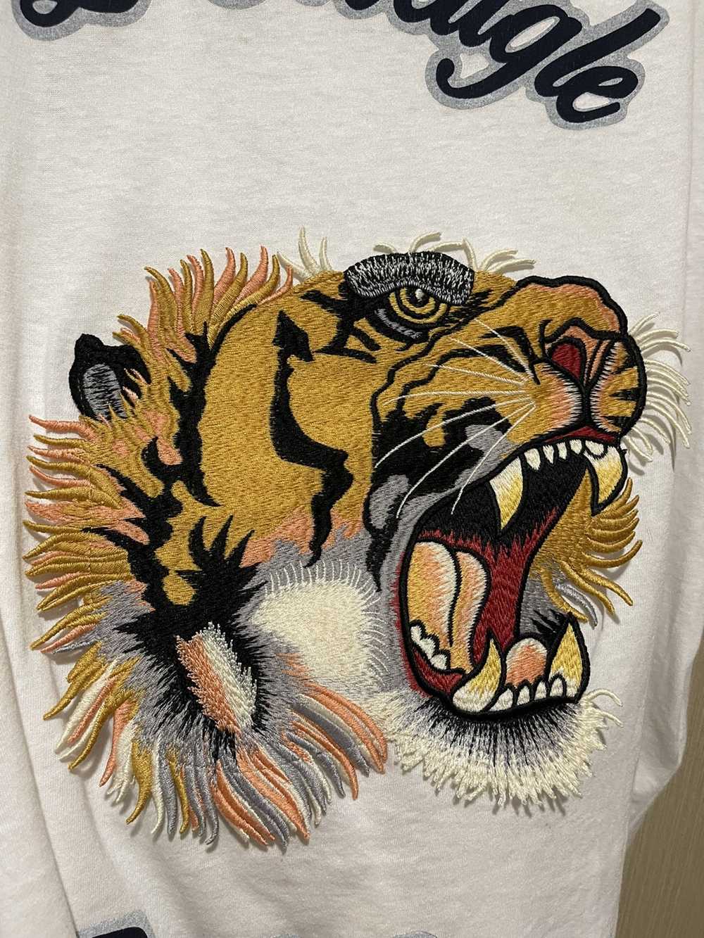 Gucci Gucci embroidered tiger t - image 2