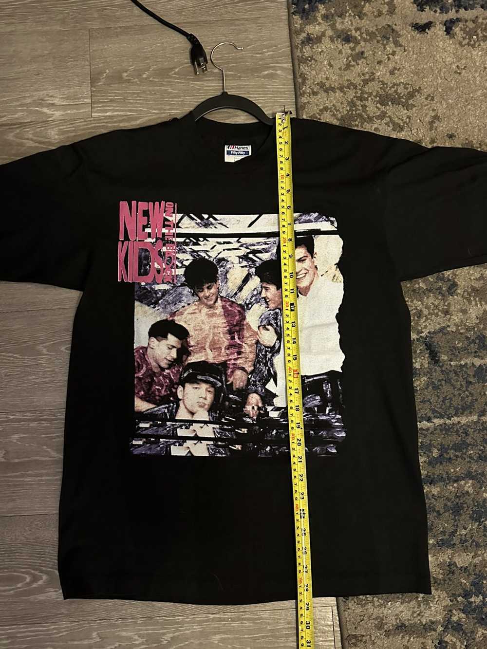 Band Tees × Grail × Vintage Vintage 90s New Kids … - image 6