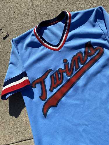 Vintage best sale twins jersey