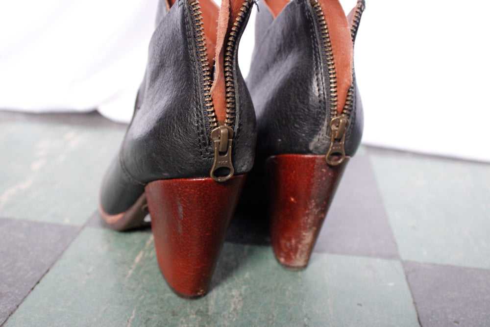 Vintage inspired KORK-EASE Black Leather Ankle Bo… - image 5