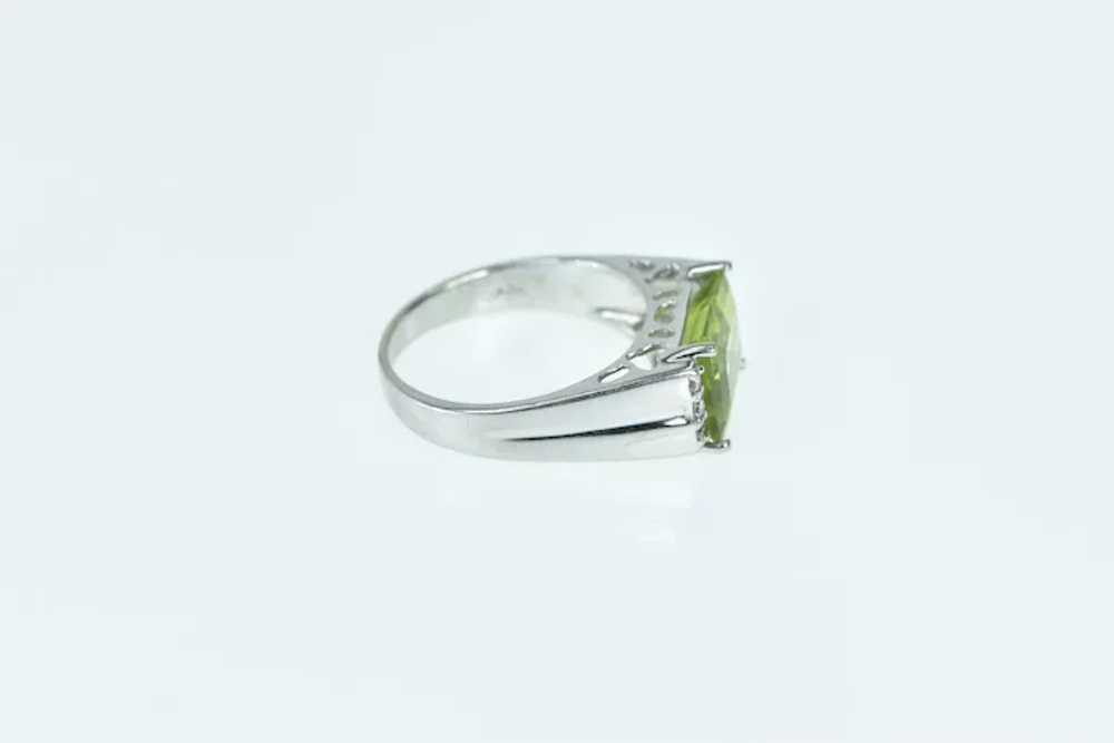 14K Emerald Cut Peridot Diamond Vintage Ring Size… - image 2