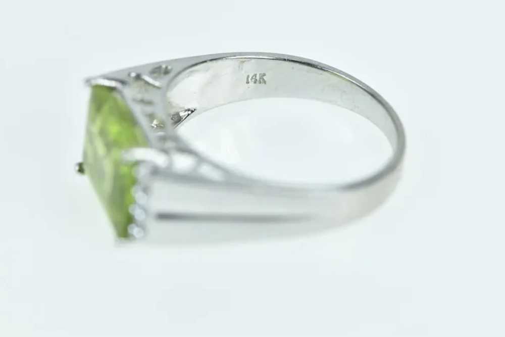 14K Emerald Cut Peridot Diamond Vintage Ring Size… - image 3
