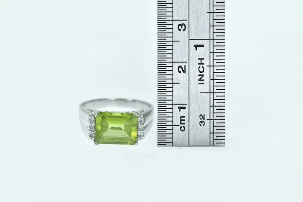 14K Emerald Cut Peridot Diamond Vintage Ring Size… - image 4