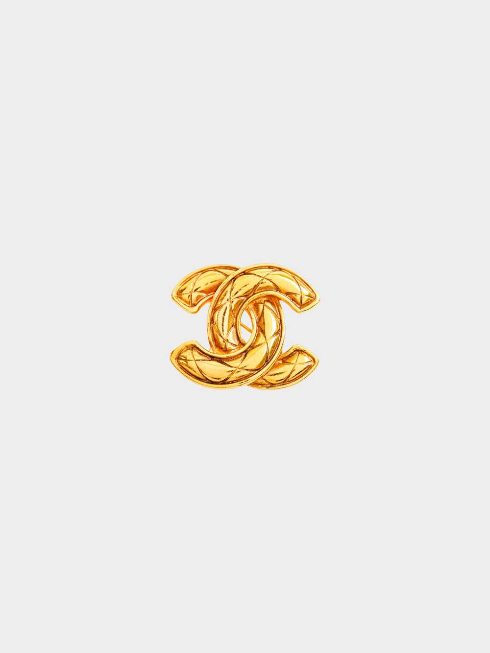 Chanel 1980s Vintage Gold Quilted Brooch - image 1