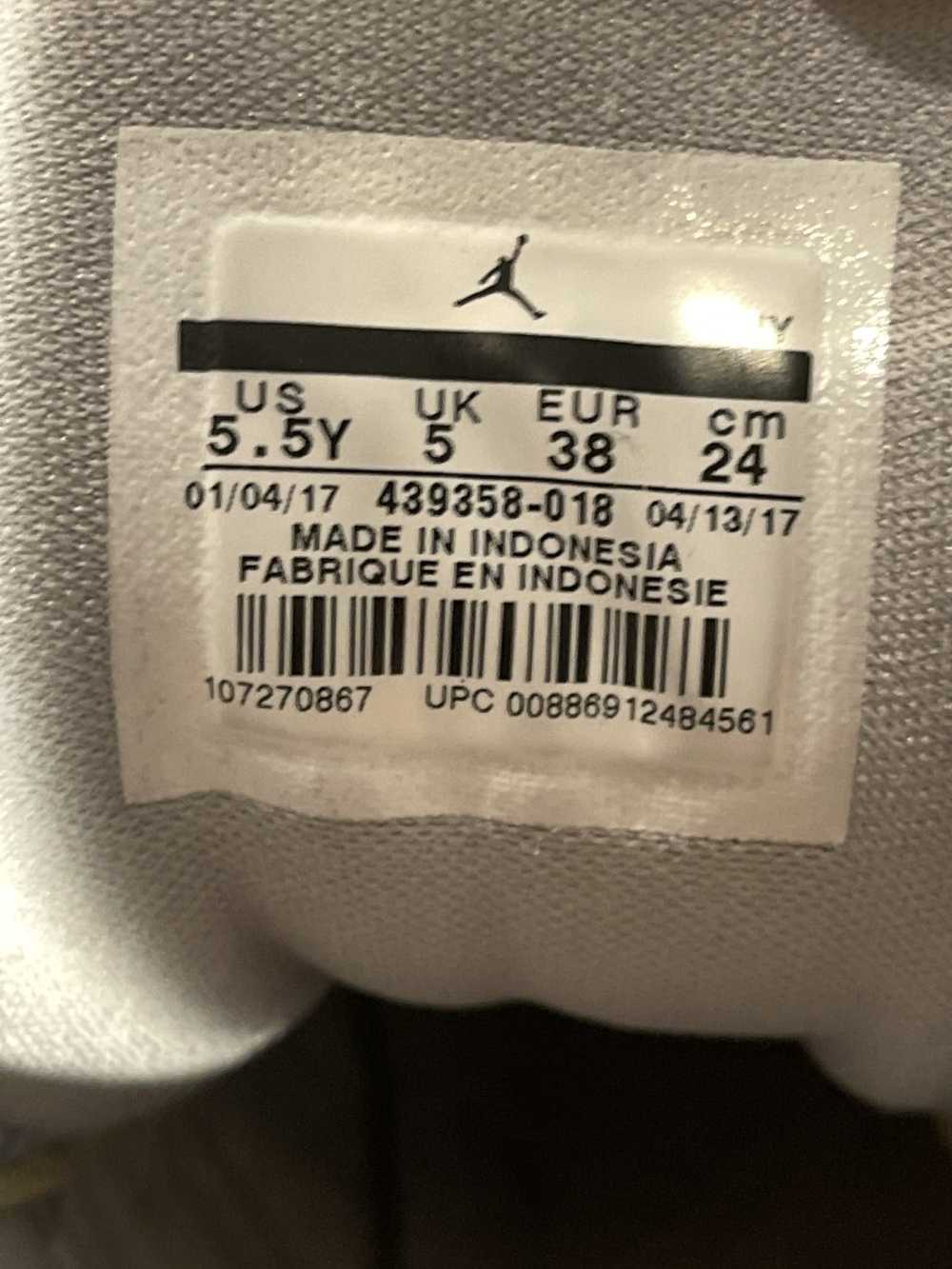 Jordan Brand Air Jordan 13 Retro GS Wolf Grey - image 6