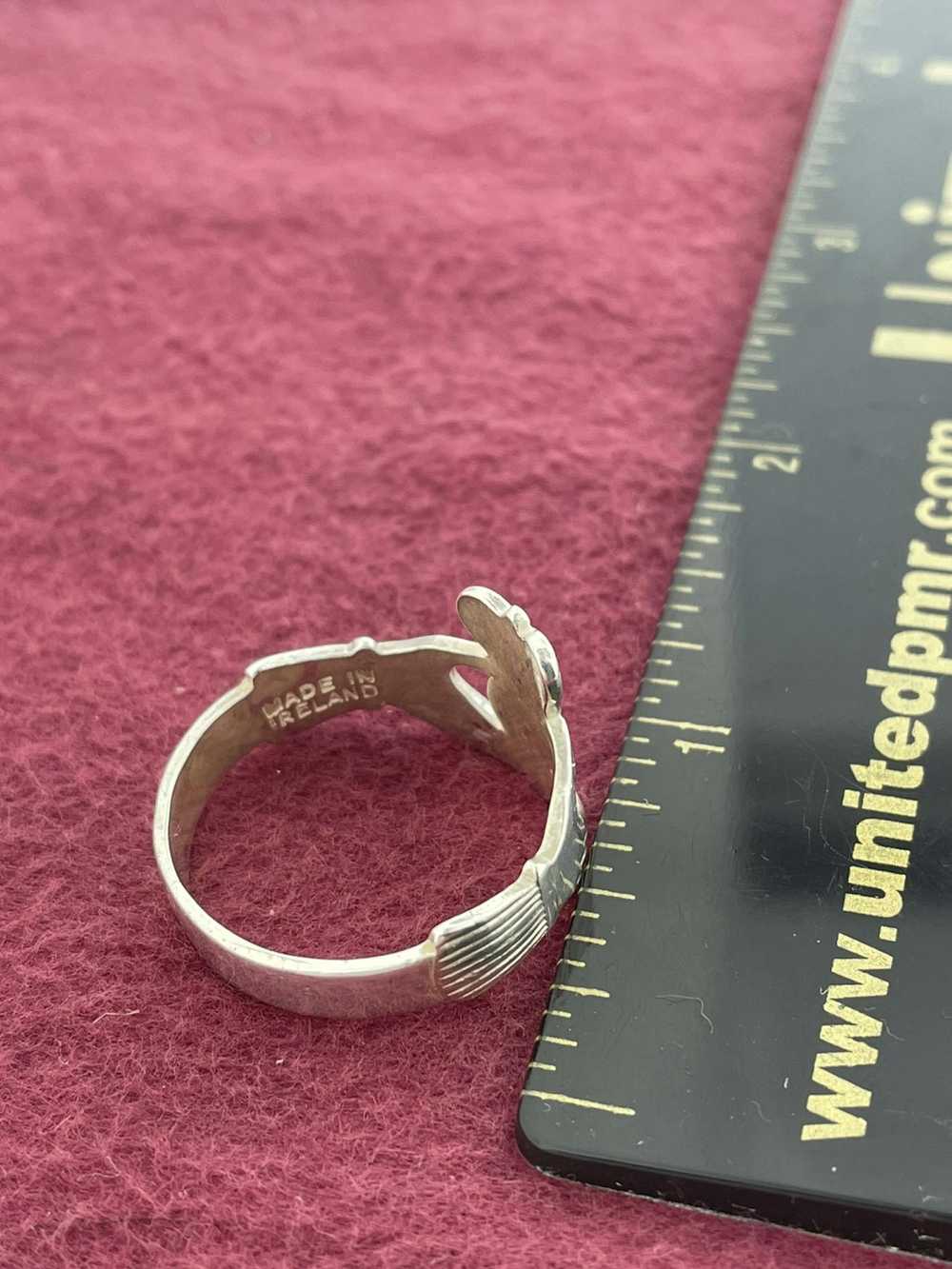 Vintage Hand Heart Sterling Silver Ring .925 - image 4