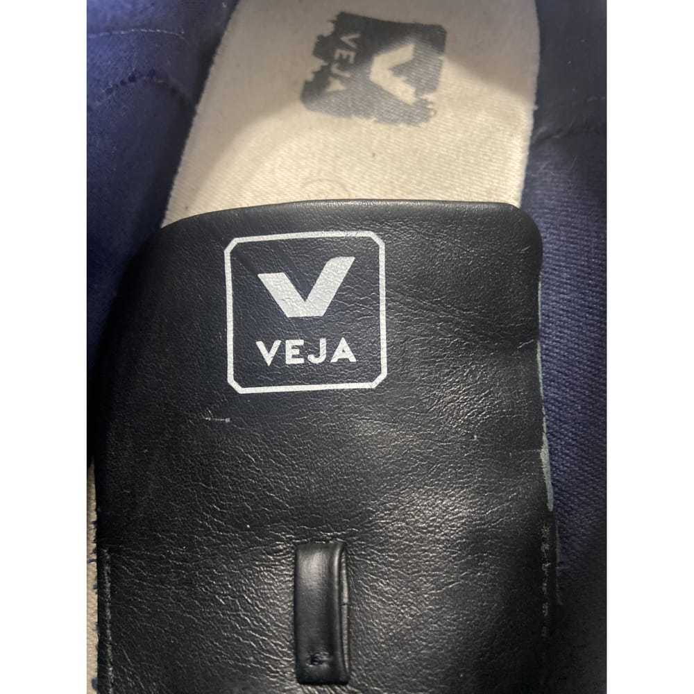 Veja Vegan leather low trainers - image 6