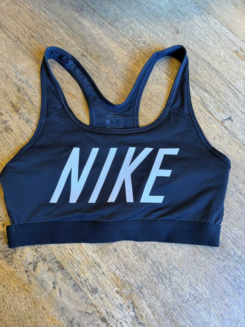 Nike × Sportswear Nike Sportsbra - image 1