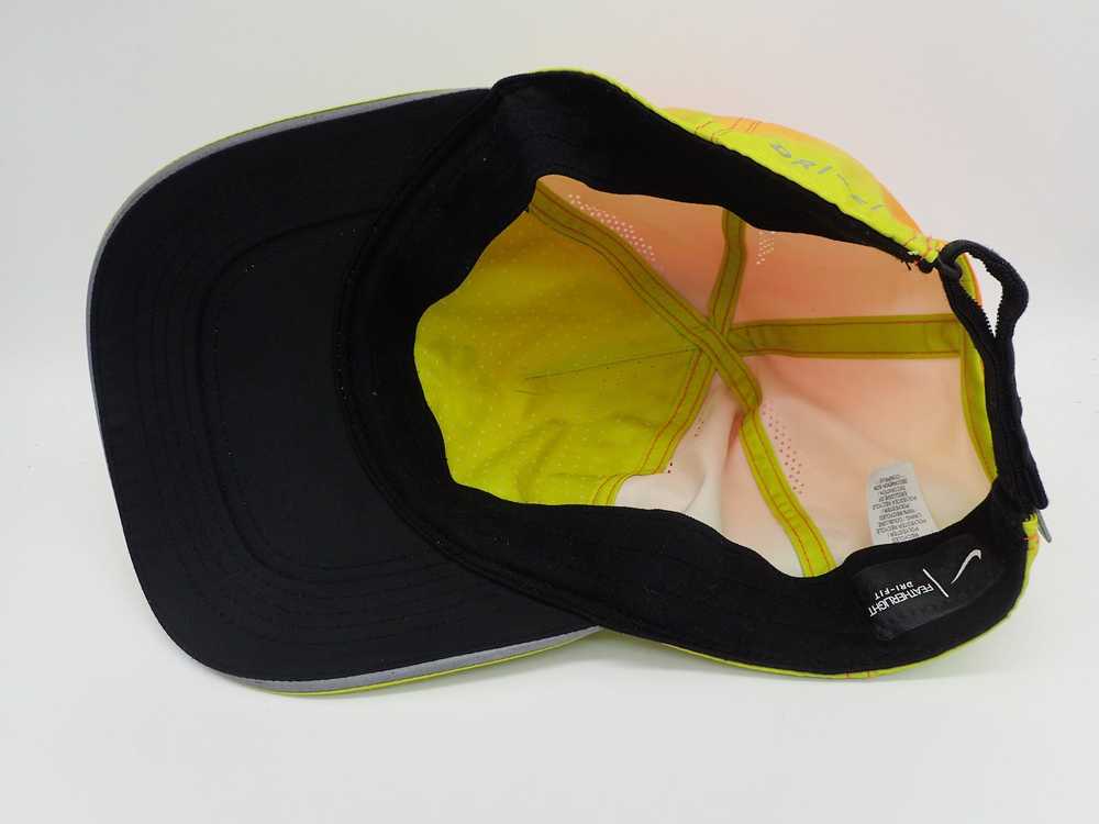 Nike Nike Aerobill Dri-Fit Featherlight Hat - image 3