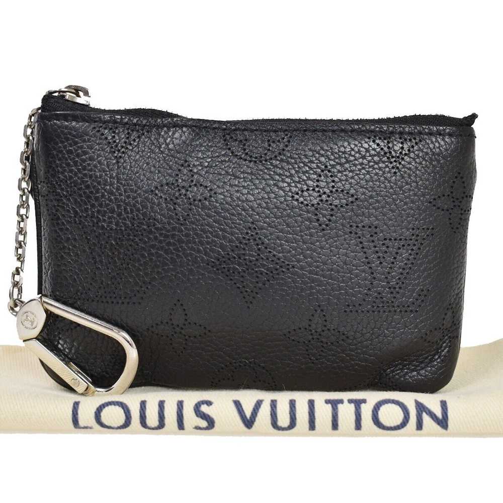 Louis Vuitton Louis Vuitton Mahina clutch - image 1
