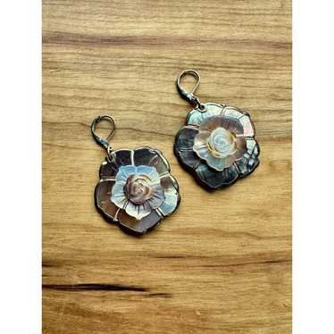 Vintage Late Century Mother Of Pearl Flower Dangle