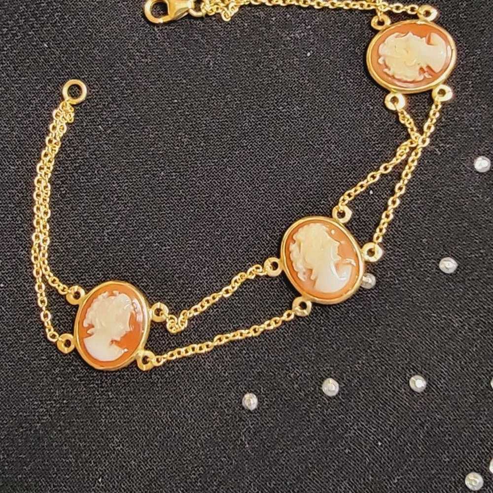 Vintage 14K Yellow Gold Cameo, Beautiful Bracelet… - image 2