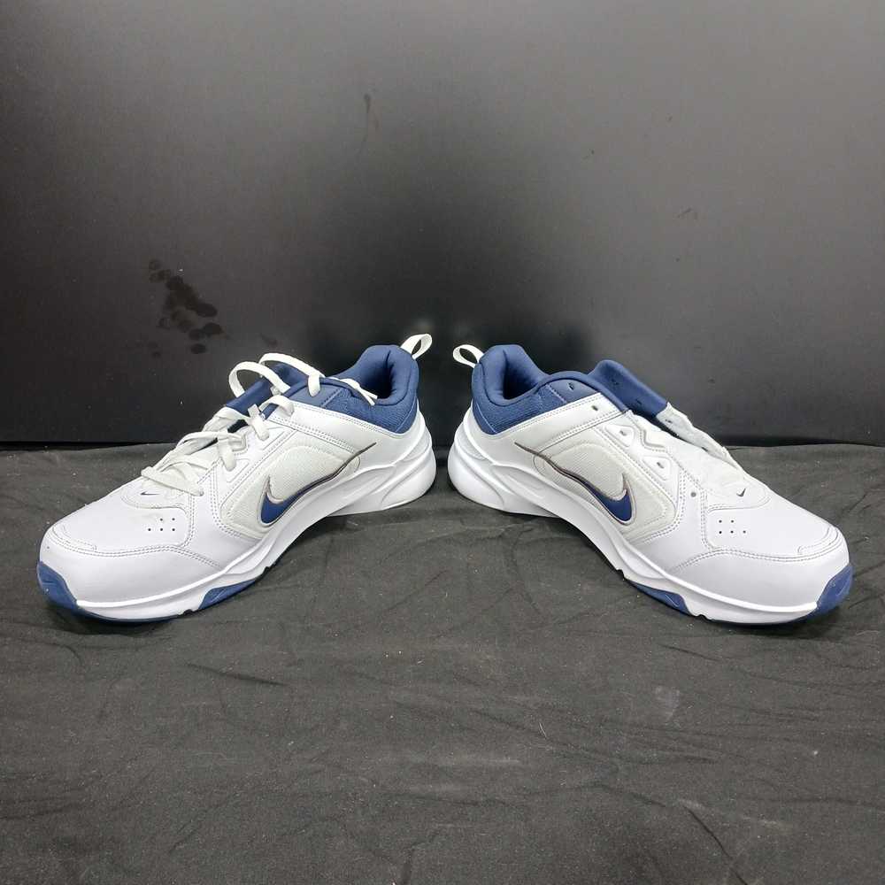 NIKE Men's White & Blue Low Cut Sneakers Size 14 - image 2