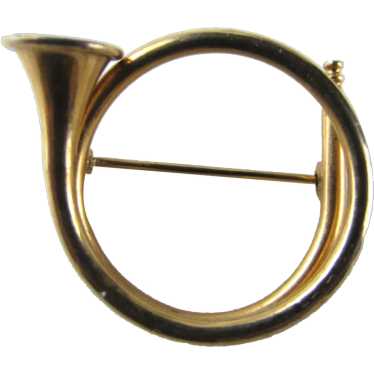 Fabulous French Horn Gold Tone Pin