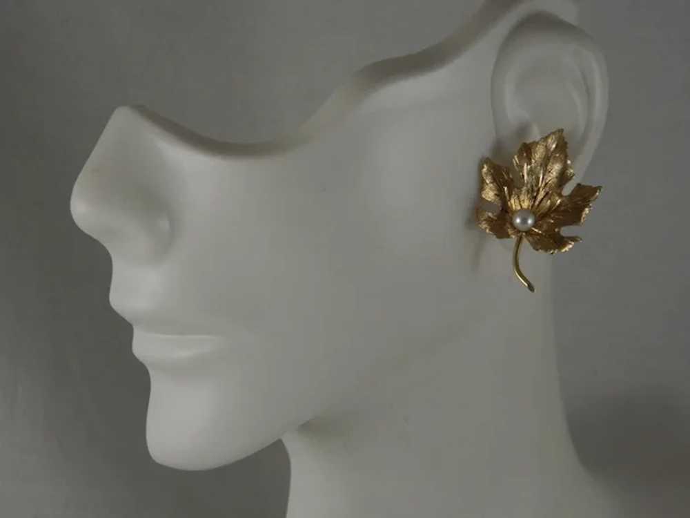 Vintage 1960's 14 K Yellow Gold Maple Leaf Brooch… - image 5