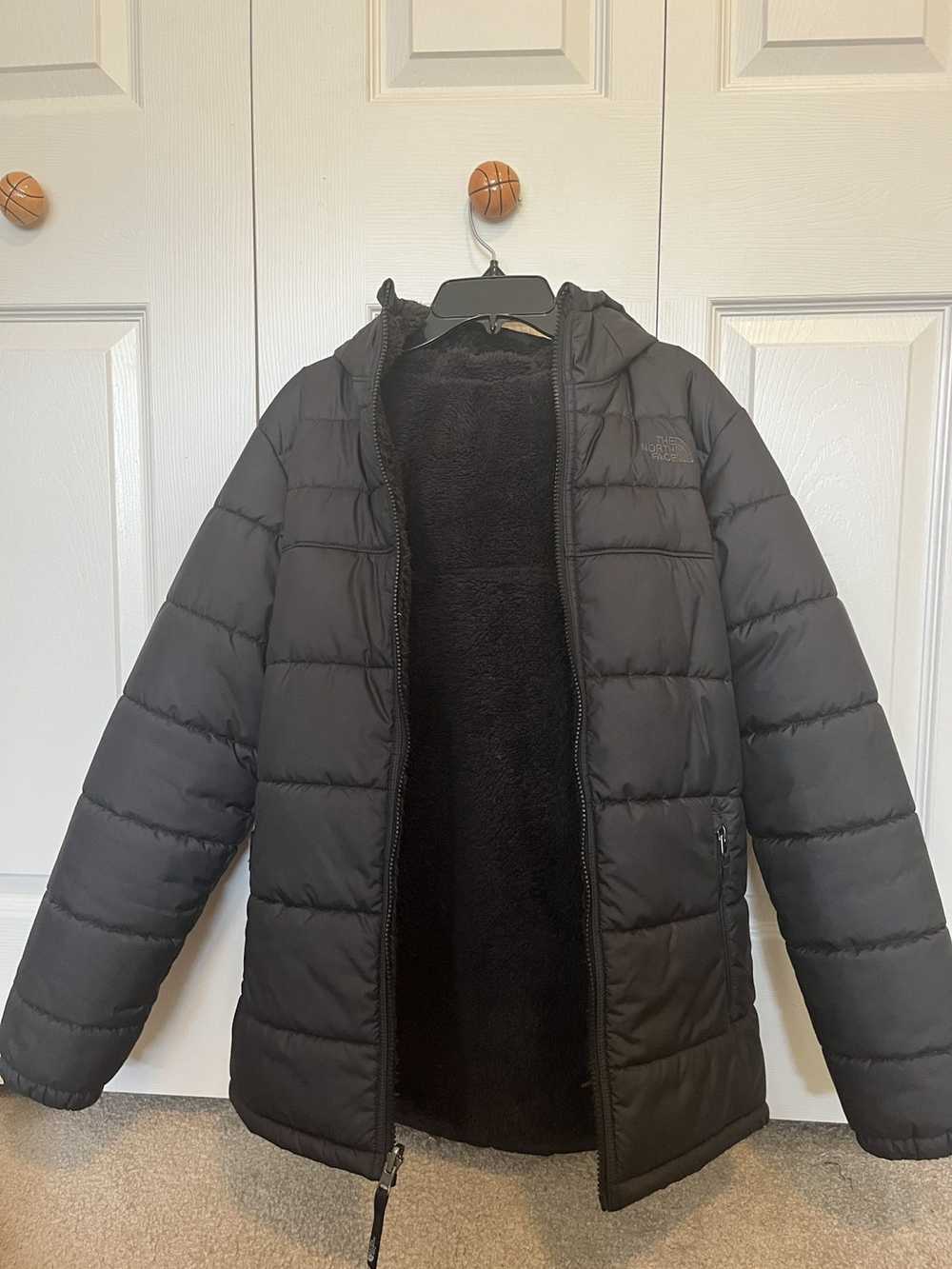 The North Face North Face Black puffer warm furry… - image 3