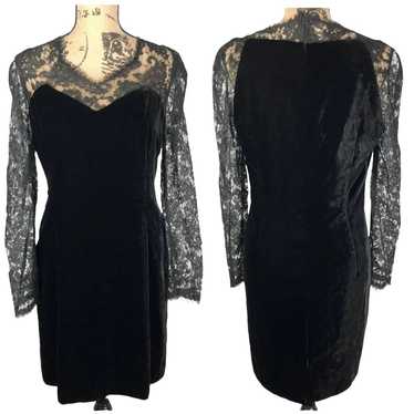Genny Oro Vintage Velvet & Lace Black Sheath Dress