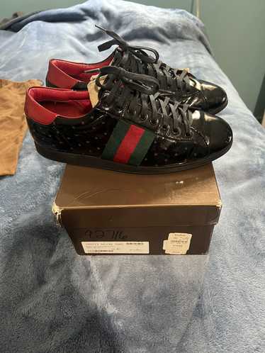 Gucci Black patent leather and stars shoes