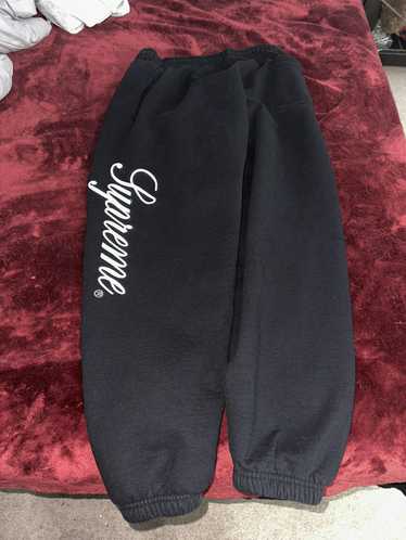 Supreme Supreme raised script sweatpants