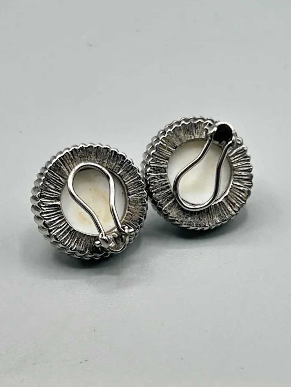 Vintage Clip On Earrings White Bullet Shaped Cabo… - image 4